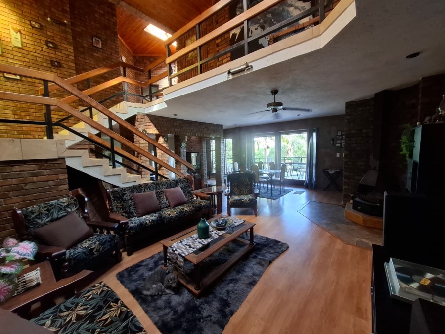 4 Bedroom Property for Sale in Kosmos North West